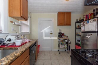 122 Bennett St, Unit 1A in Boston, MA - Foto de edificio - Building Photo