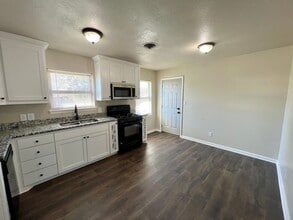 415 Glenn Dr in Weatherford, TX - Building Photo - Building Photo