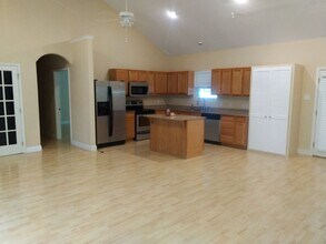 300 Veterans Ln in Leesville, LA - Building Photo - Building Photo