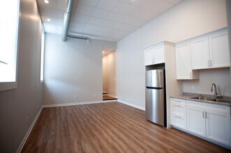 201 Division St in Cobourg, ON - Building Photo - Building Photo