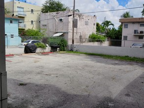 1435 SW 3rd St in Miami, FL - Building Photo - Building Photo