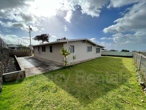 2458 Aumakua St in Pearl City, HI - Building Photo - Building Photo