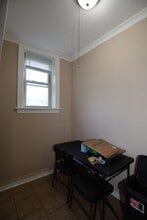 4141 N Keystone Ave, Unit #6 in Chicago, IL - Foto de edificio - Building Photo