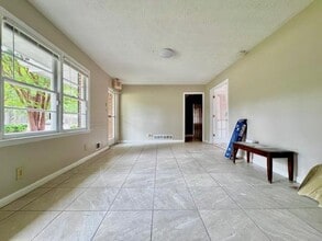 1295 Turner Rd SW in Lilburn, GA - Building Photo - Building Photo