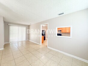 3026 Mangrove Ave in Jacksonville, FL - Foto de edificio - Building Photo