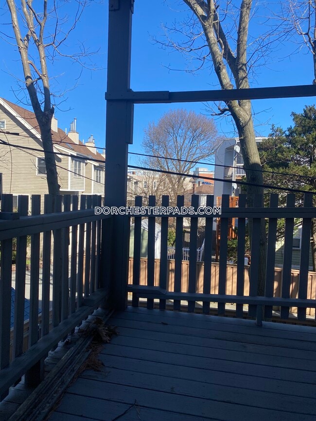 property at 52 Crescent Ave