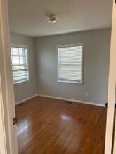 18805 E Arrowhead Dr in Independence, MO - Building Photo - Building Photo