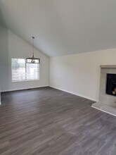1524 SW 209th Ave in Beaverton, OR - Building Photo - Building Photo