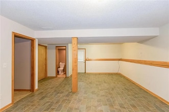 1305 NE 105th Terrace in Kansas City, MO - Building Photo - Building Photo