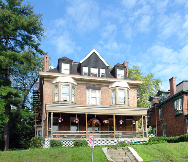 342 S Graham St in Pittsburgh, PA - Building Photo - Building Photo