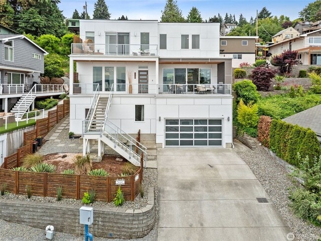 property at 6720 Soundview Dr NE