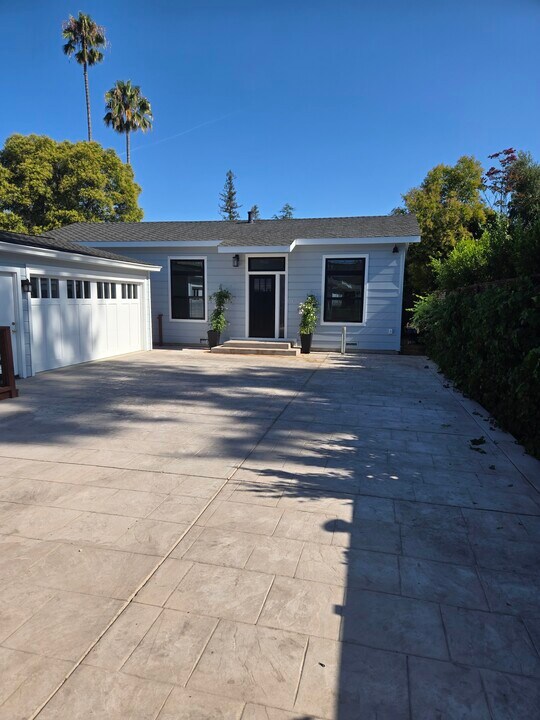 16705 Shannon Rd in Los Gatos, CA - Building Photo