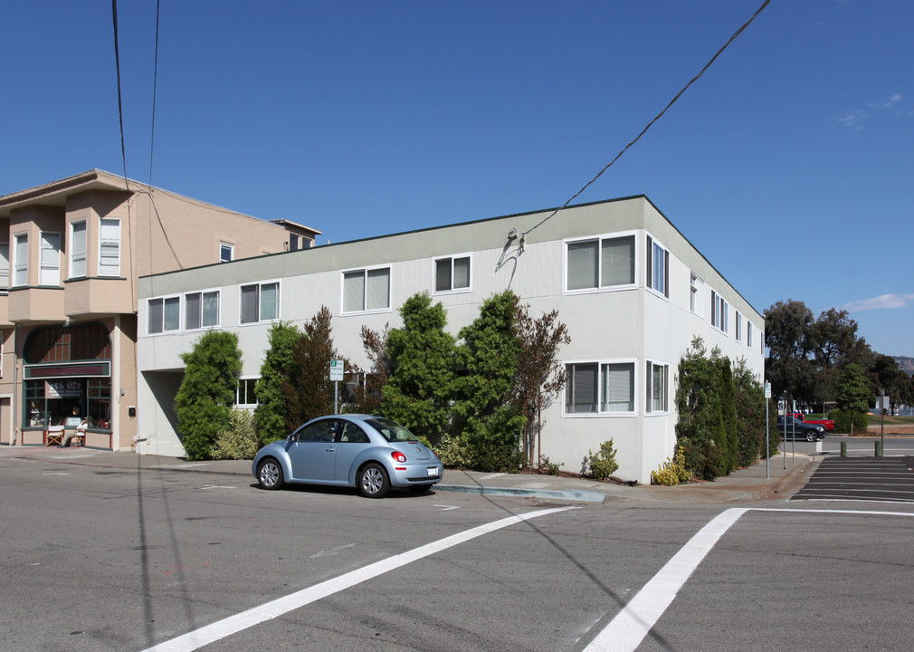 1601 Bridgeway in Sausalito, CA - Building Photo