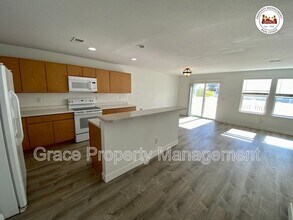 19229 E 58th Ave in Denver, CO - Building Photo - Building Photo