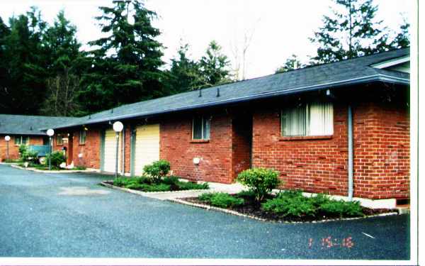 10301 SW 115th St. Ct in Lakewood, WA - Building Photo