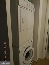 5808 Royal Ridge Dr in West Springfield, VA - Building Photo - Building Photo