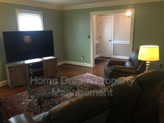 842 Spring Valley Dr in Falmouth, VA - Building Photo - Building Photo