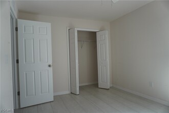 4351 Country Club Blvd in Cape Coral, FL - Building Photo - Building Photo