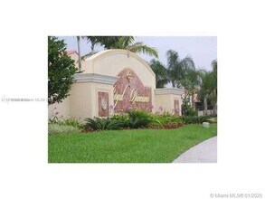 1247 SW 46th Ave in Pompano Beach, FL - Building Photo - Building Photo