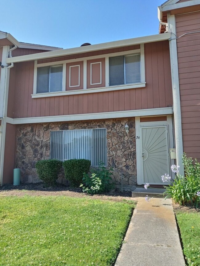 property at 74 Creeks Edge Way