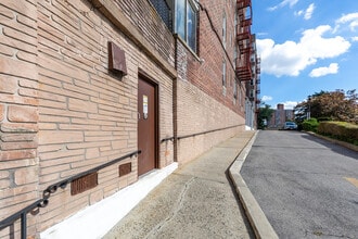 601 Kappock St in Bronx, NY - Building Photo - Building Photo