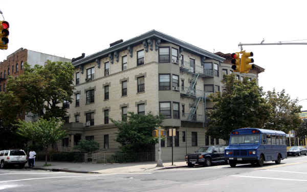 2609-2613 Bedford Ave in Brooklyn, NY - Building Photo