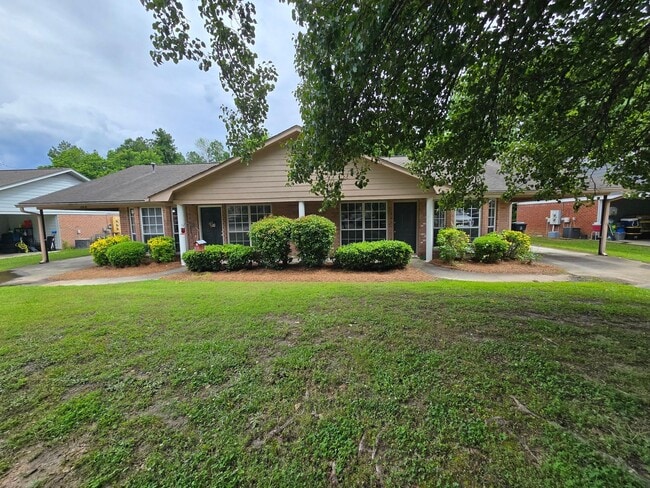 property at 5-7 Stonecreek Dr NW