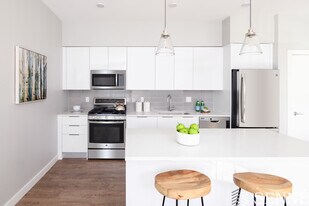 40 Medford St, Unit 206 in Somerville, MA - Building Photo