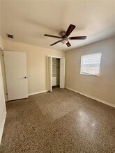 2805 W Wallace Ave in Tampa, FL - Building Photo - Building Photo
