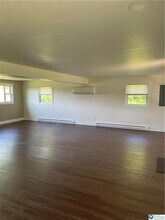 248 Kromer Rd in Wind Gap, PA - Foto de edificio - Building Photo
