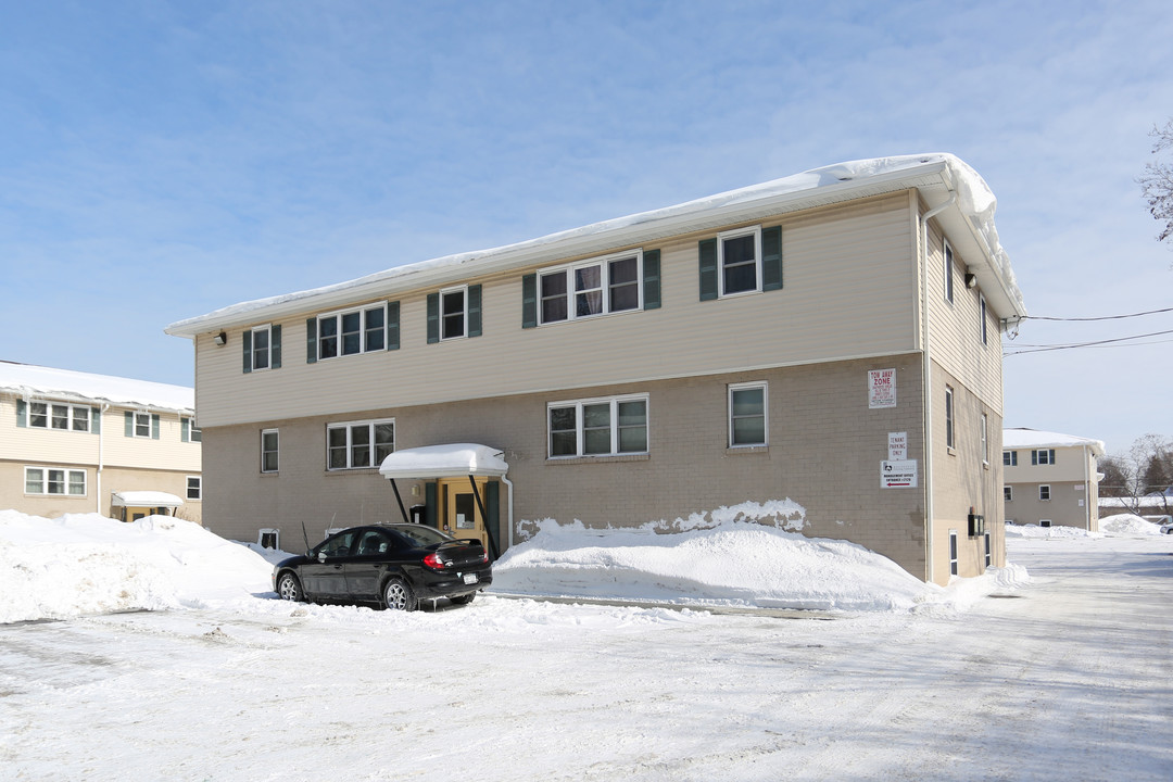 Parliament Arms Apartments in Rochester, NY - Building Photo