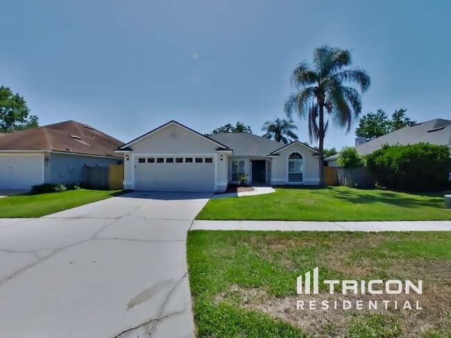 property at 1552 Glen View St