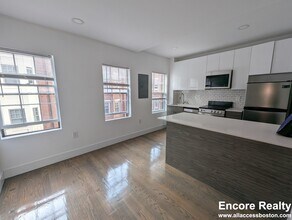 61 Joy St in Boston, MA - Foto de edificio - Building Photo