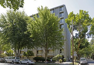 Sierra Vista Apartments in Sacramento, CA - Building Photo - Building Photo