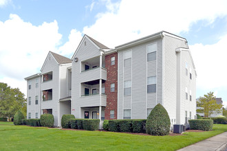 Mill Creek Apartments in Chesapeake, VA - Building Photo - Building Photo