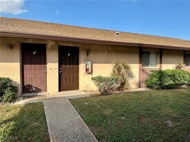 829 Gleason Pkwy, Unit 4 in Cape Coral, FL - Building Photo