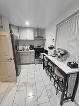 124 E 135th St in Los Angeles, CA - Building Photo