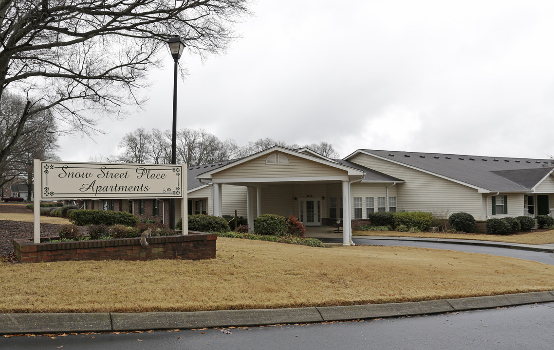 Snow Street Place Apartments in Greer, SC - Building Photo