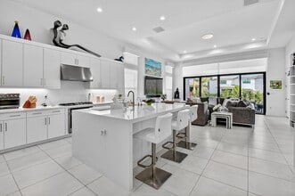 8331 Royal County Down Rd in Boca Raton, FL - Building Photo - Building Photo
