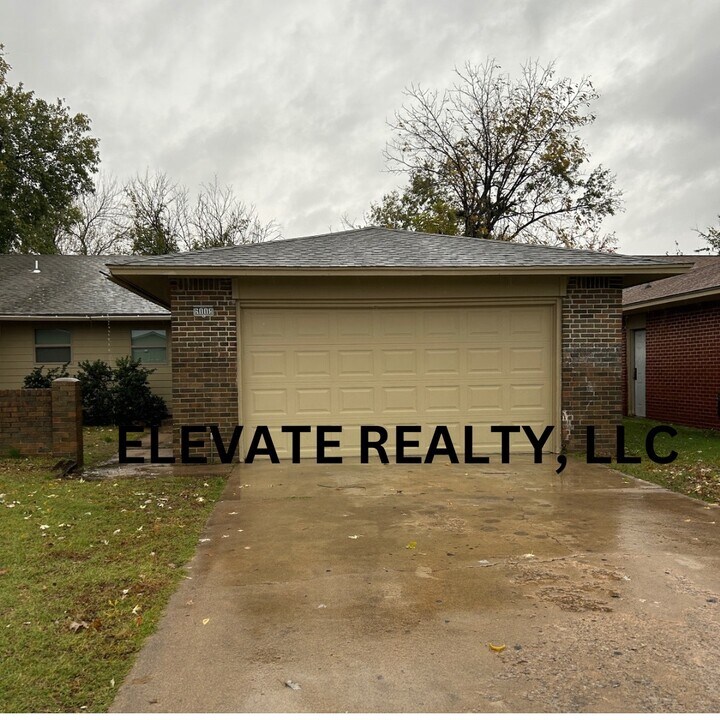 6008 S Madison Pl in Tulsa, OK - Building Photo