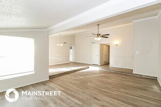 1514 Carnation Dr in Lewisville, TX - Foto de edificio - Building Photo