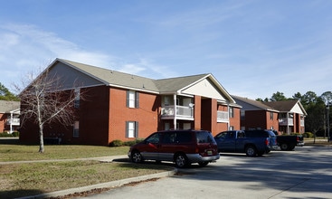 Peppertree Apartment Homes - NO AVAILABILITY in Gulf Shores, AL - Foto de edificio - Building Photo