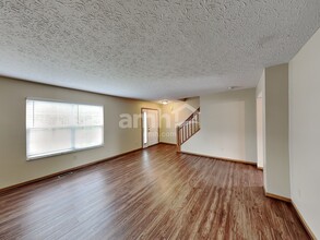 912 Wallace Dr in Delaware, OH - Building Photo - Building Photo