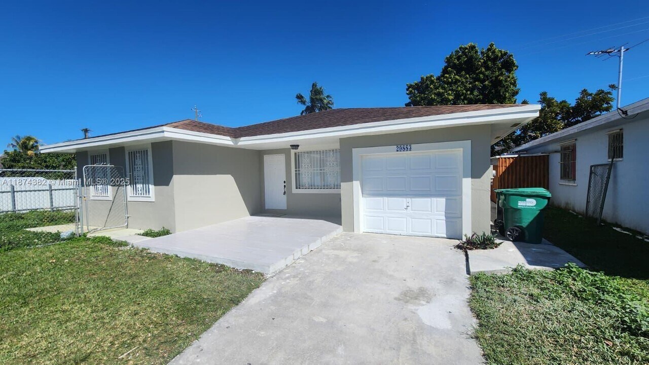29883 SW 158th Ct in Homestead, FL - Building Photo