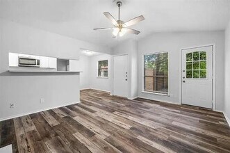 13306 Waverly Ct in Austin, TX - Building Photo - Building Photo