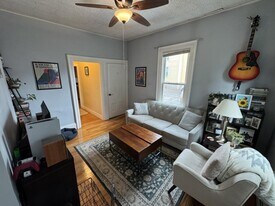 12 Claremon St in Somerville, MA - Building Photo