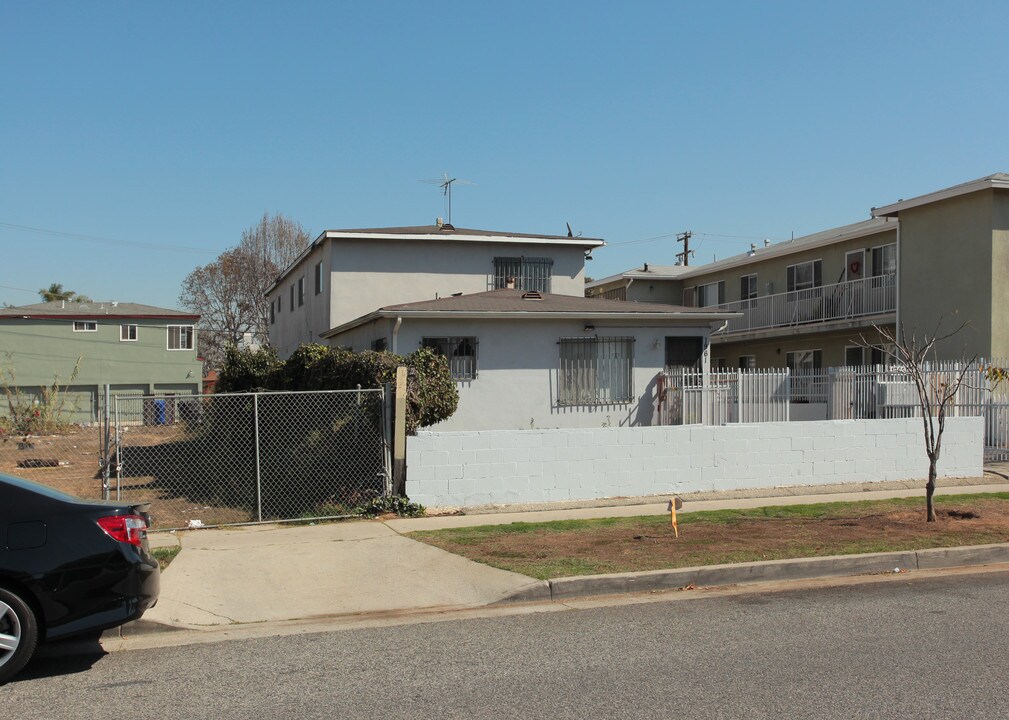 1961 17th St in Santa Monica, CA - Building Photo