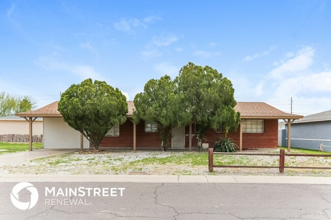 property at 4721 E Polk St