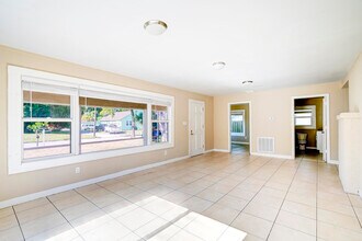 1204 Easter Ave in Fort Pierce, FL - Building Photo - Building Photo
