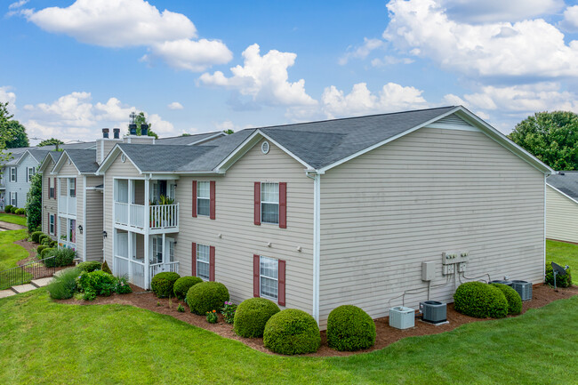 Charlestowne Village in Greensboro, NC - Building Photo - Building Photo